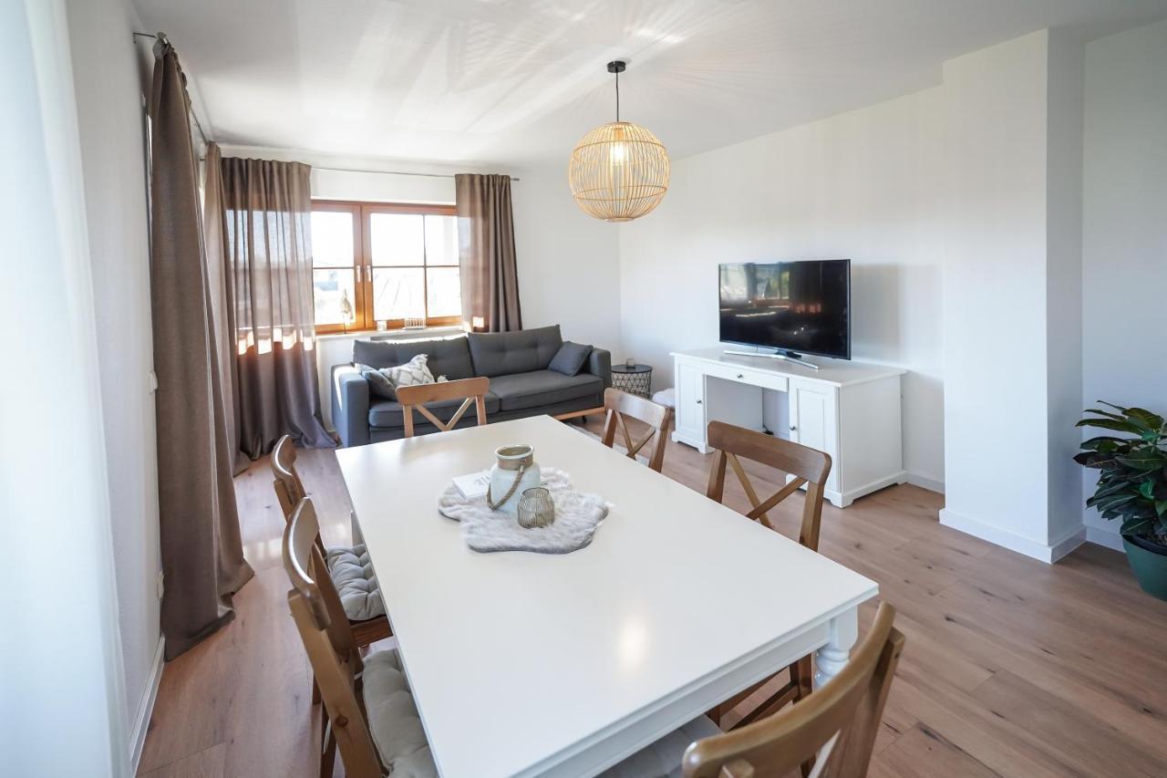 Ferienwohnung Wie dahoam Chieming Exterior foto